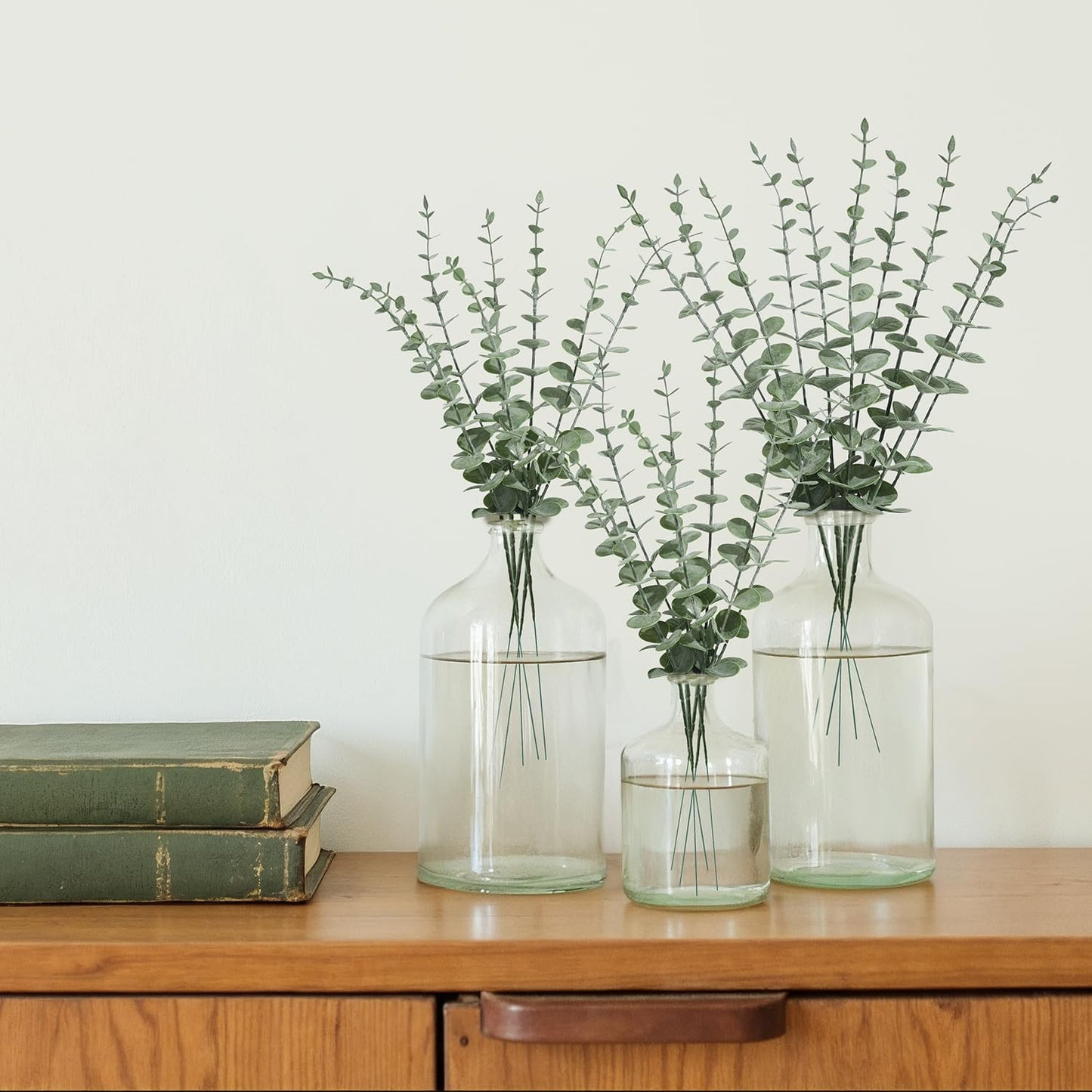 18Pcs Faux Eucalyptus Stems, 15" Artificial Eucalyptus Plants with White Frosted Coating, Fake Eucalyptus Decor Plastic Greenery Leaves for Wedding Bouquets Home Decor DIY Floral Arrangements