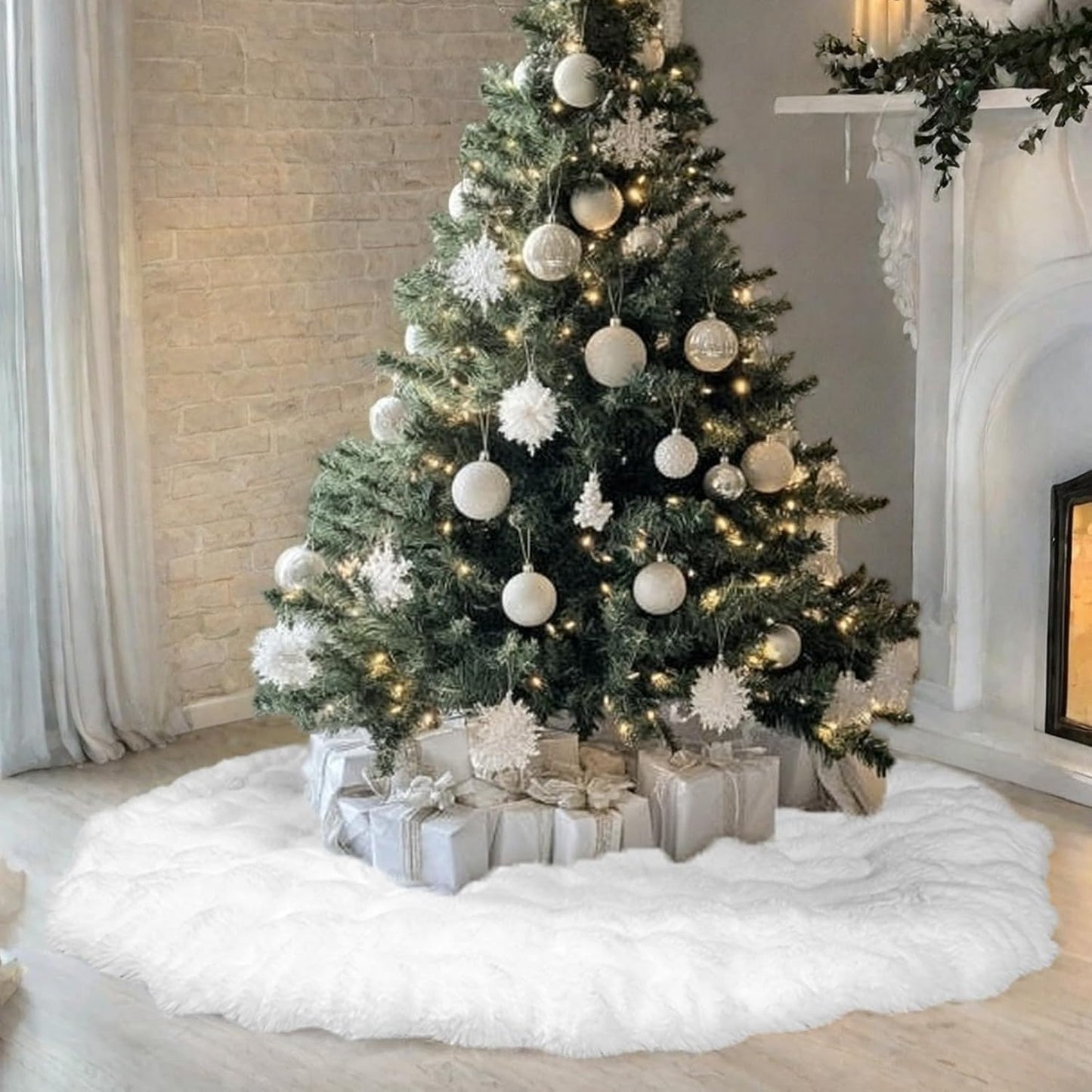 48 Inch Rabbit Fur Christmas Tree Skirt White Plush Skirt for Merry Christmas Party Christmas Tree Decoration