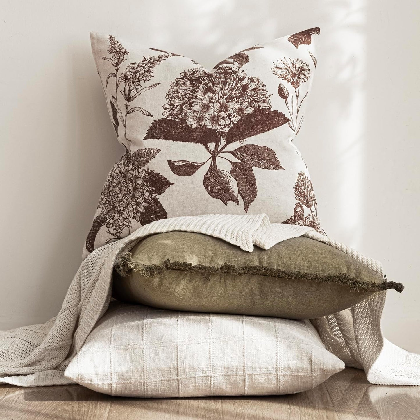 Foindtower Set of 2 Linen Floral Throw Pillow Covers Neutral Vintage Print Decorative Cushion Covers Farmhouse Boho Home Decor for Sofa Chair Couch Bedroom Living Room Outdoor,20×20 Inch,Dark Brown