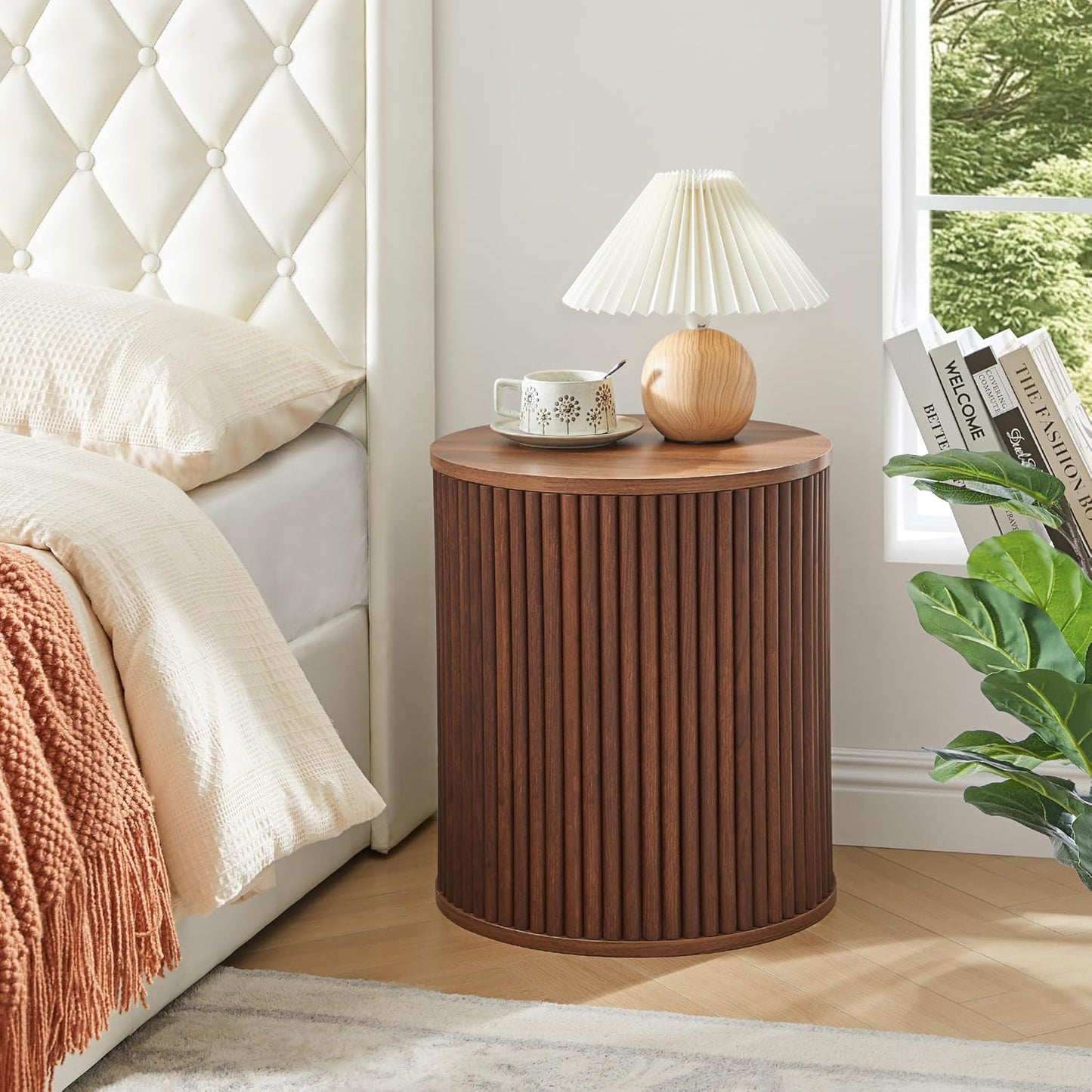 AVZEAR Fluted Round Side Table with Storage, Small Mid Century End Table Fluted Nightstands, Modern Circle Bedside Tables Wood Night Stand for Small Spaces, Living Room, Bedroom (Rustic Walnut)