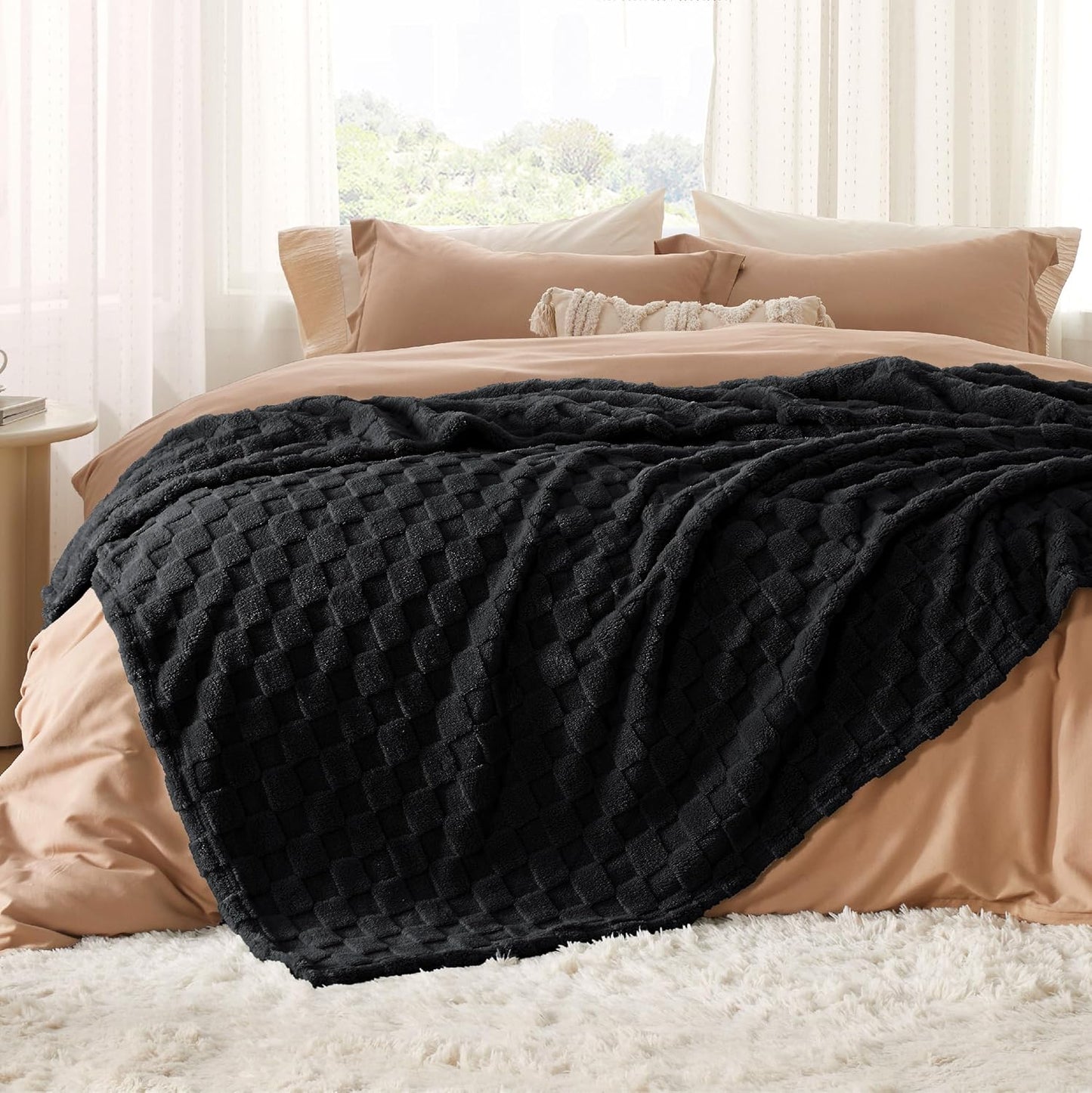 Bedsure GentleSoft Blankets Queen Size for Bed - Super Soft Cozy Blanket for Women Men Girls, Large Fuzzy Fleece Throw for Bedroom Decor, Black, 90x90 Inches